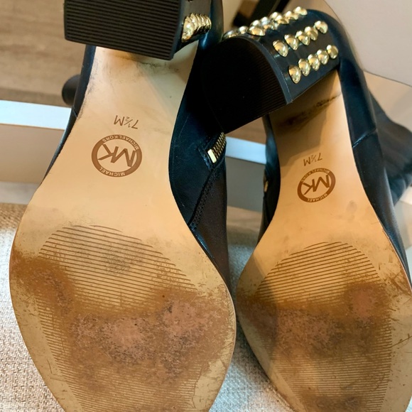 EUC Michael Kors Black Leather Ankle Boots 7.5 - Picture 2 of 7